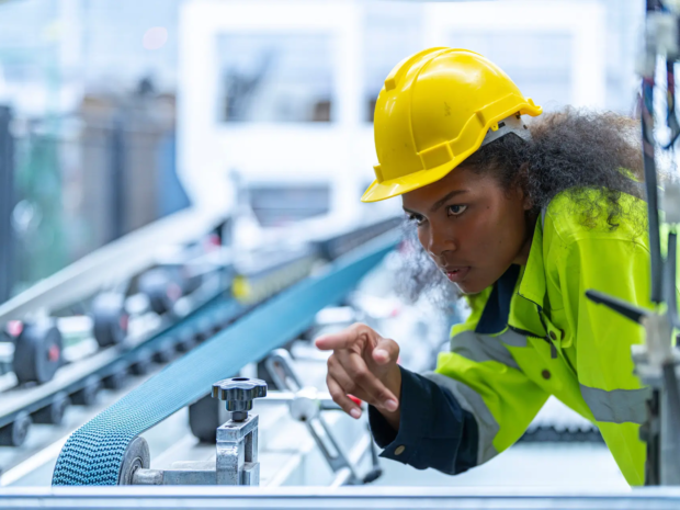 Conveyor Safety for Warehouse Workers in the USA What Every Picker and Packer Needs to Know