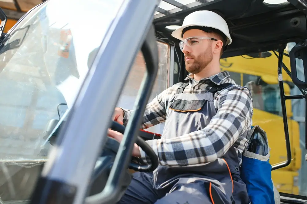 FMCSA Regulations on Rear-End Collisions What Large Vehicle Operators Must Know