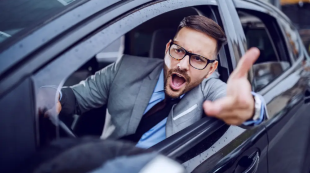 How to Respond Safely to an Aggressive Driver