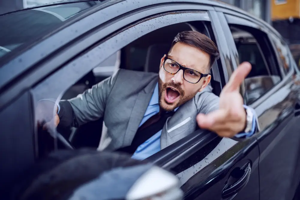 How to Respond Safely to an Aggressive Driver