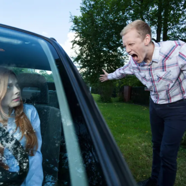 Defensive vs. Aggressive Driving What Behavior Data Shows About Your Crash Risk