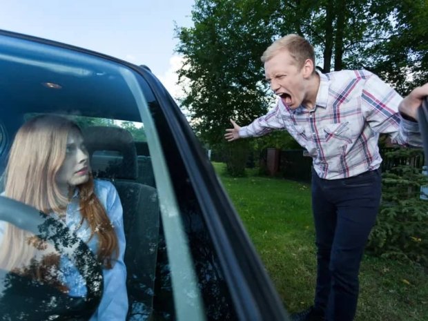 Defensive vs. Aggressive Driving What Behavior Data Shows About Your Crash Risk